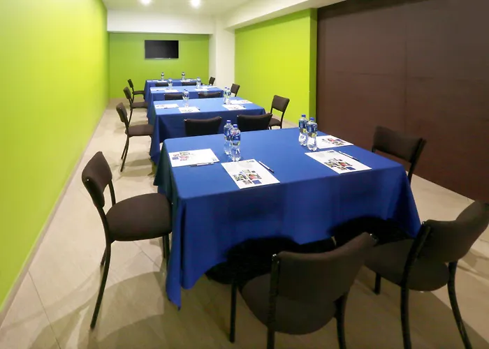 Express Aeropuerto, An Ihg Hotel