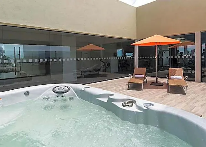 Express Aeropuerto By Ihg 4*