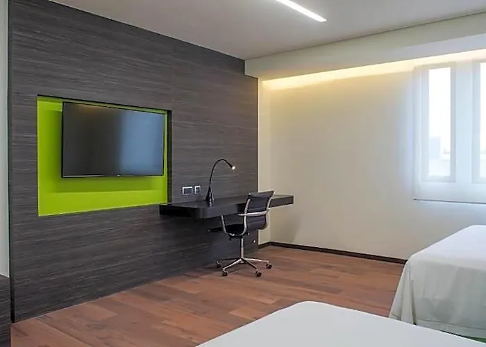 Express Aeropuerto By Ihg Hotel