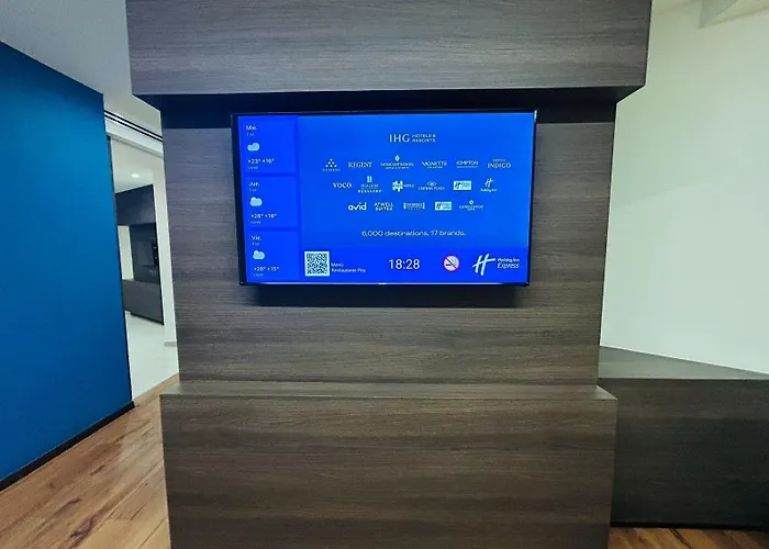 Express Aeropuerto By Ihg 4*