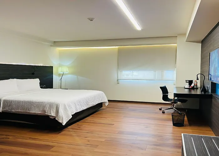 Express Aeropuerto By Ihg